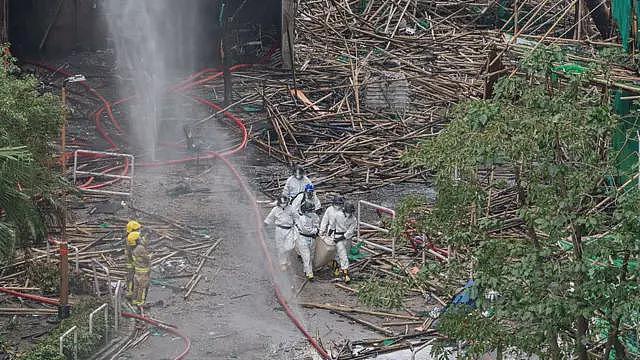 香港宏福苑大火:死亡数增至156人,10名为外佣,成立“独立委员会”进行调查,民间记者会取消(组图) - 15
