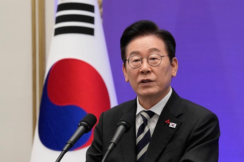 中日冲突升温是否挺日？韩国总统李在明：打架要拦着、生意要撮合（图） - 1