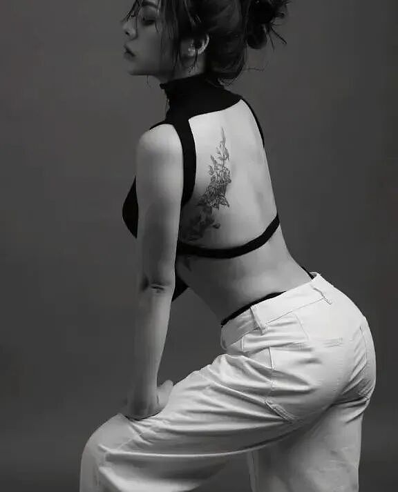 【美女】95年G杯短裙教练,天使颜值+魔鬼身材....谁能不爱(组图) - 7