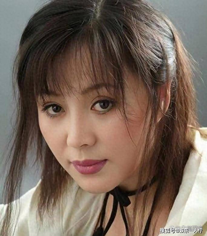 19岁嫁豪门，20岁生儿子，逃离豪门，如今过得如何了（组图） - 1