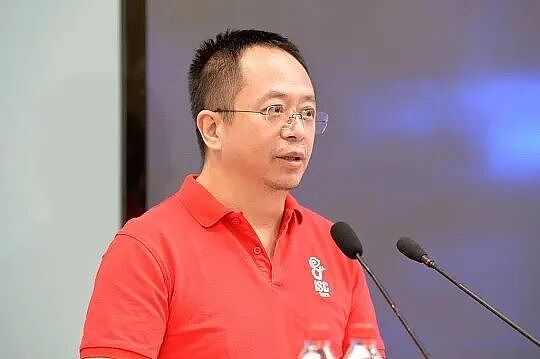 中国90后新首富：盗取7000张同学照片，白手起家，打造千亿帝国（组图） - 3