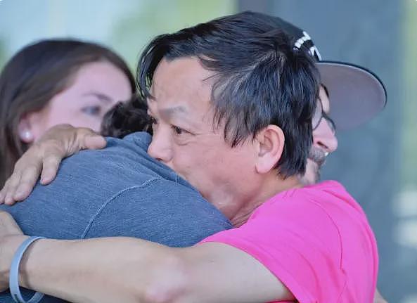 震惊!在美生活30年、育有4孩的亚裔妈妈被遣返:哭诉“我们还不如动物”(组图) - 5