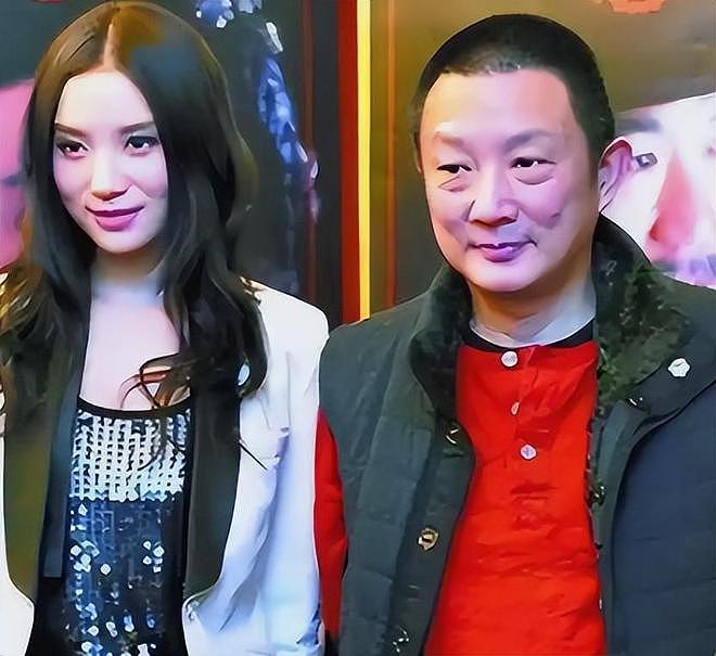 官媒发文,高调官宣45岁宋佳喜讯,她让整个娱乐圈刮目相看(组图) - 16