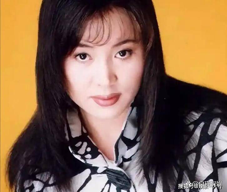 19岁嫁豪门，20岁生儿子，逃离豪门，如今过得如何了（组图） - 3