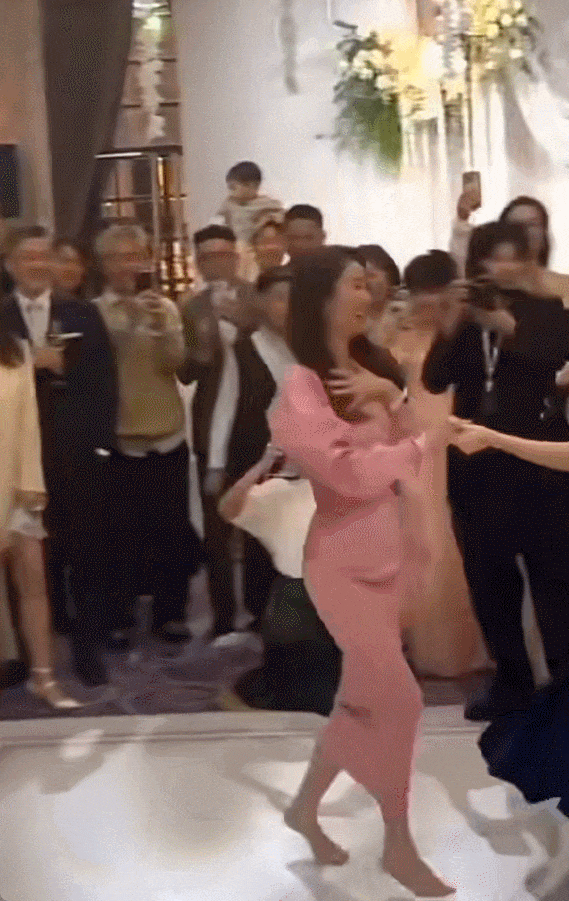 最帅浪子迎娶台湾“第一神颜女神”!网友:不敢想他们的孩子得多好看…(组图) - 9