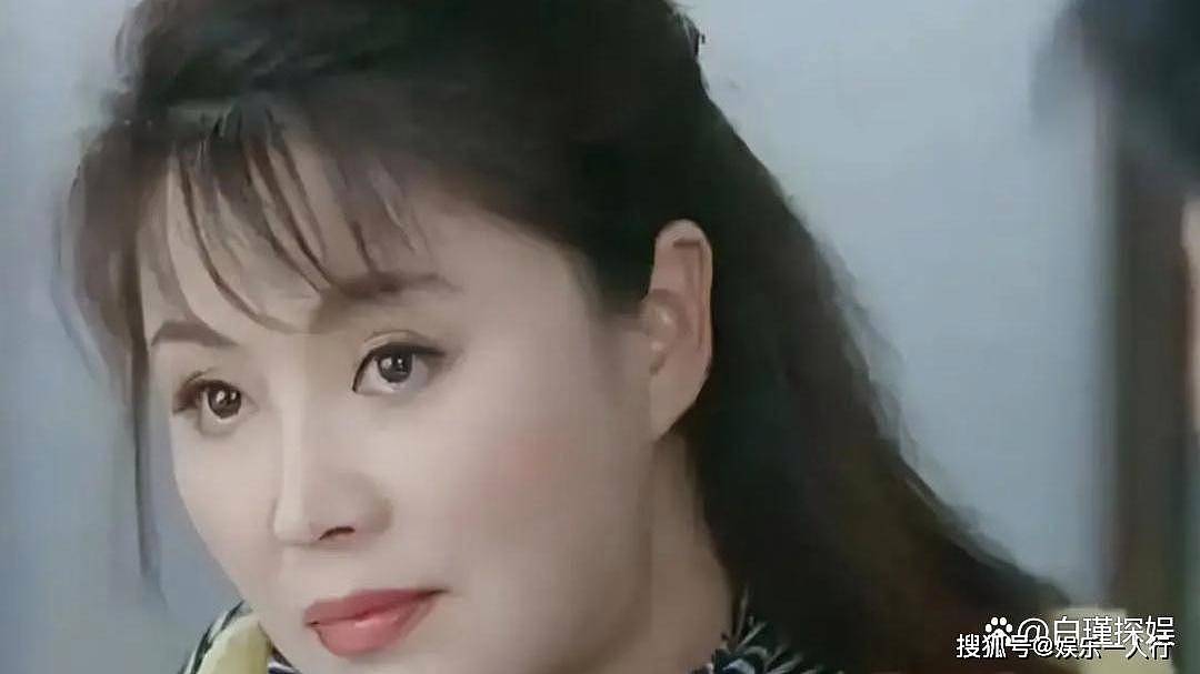 19岁嫁豪门，20岁生儿子，逃离豪门，如今过得如何了（组图） - 4