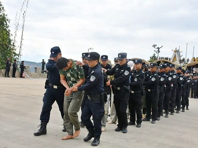 清查非法建筑，遣返多名嫌犯，中缅泰持续清剿电诈窝点（图） - 1