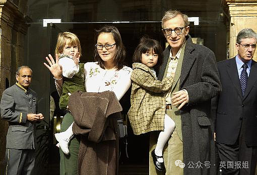 美顶流性感女神力挺塌房导演被骂！他娶小35岁养女要了俩娃，还曾侵犯另一养女？（组图） - 22