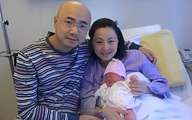徐峥回上戏参加80周年校庆,被理发阿姨调侃没机会赚他钱,好有梗(组图) - 5