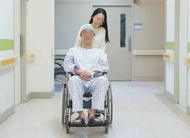 丈夫要换肝救命,绝望时发现妻子最匹配,她却谎称怕刀拒绝?!他怒提离婚,结果...(组图) - 2