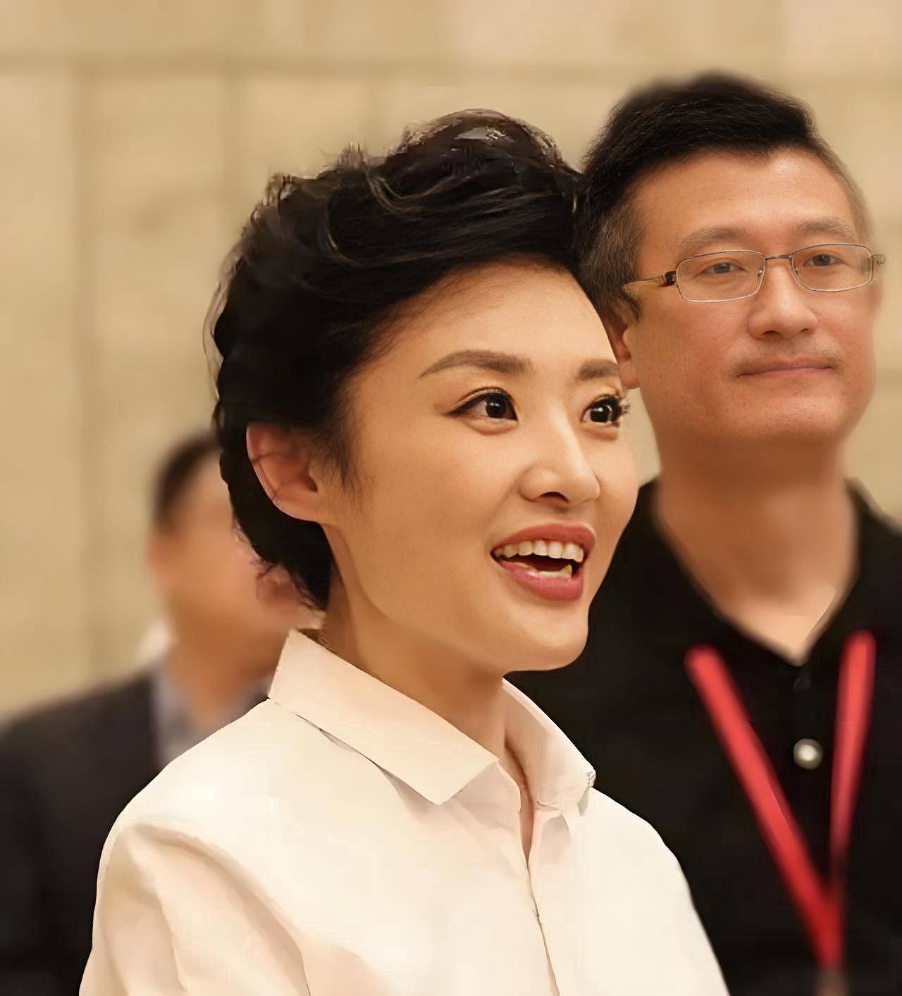 周涛离开央视9年！父亲离世，她拒绝挣大钱（组图） - 7