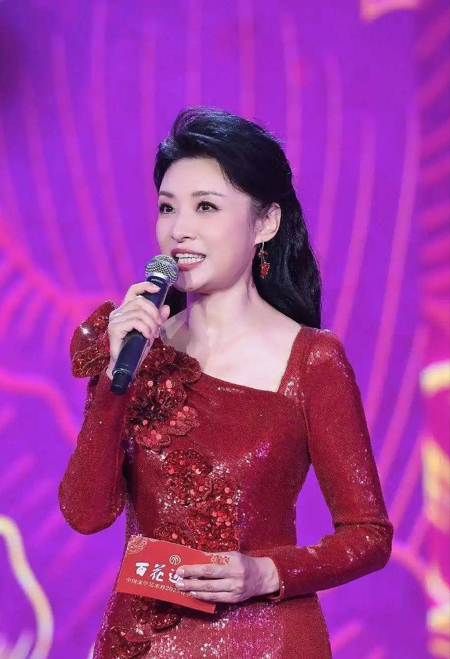 周涛离开央视9年！父亲离世，她拒绝挣大钱（组图） - 10