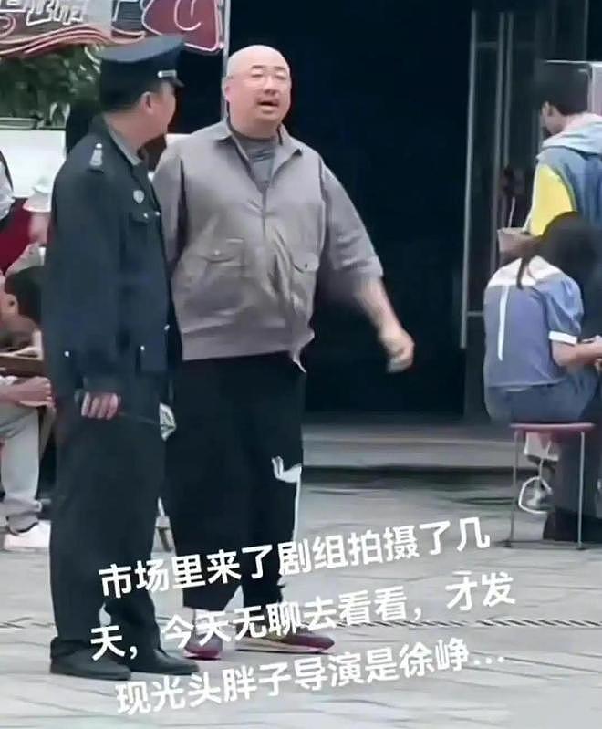 徐峥回上戏参加80周年校庆,被理发阿姨调侃没机会赚他钱,好有梗(组图) - 6