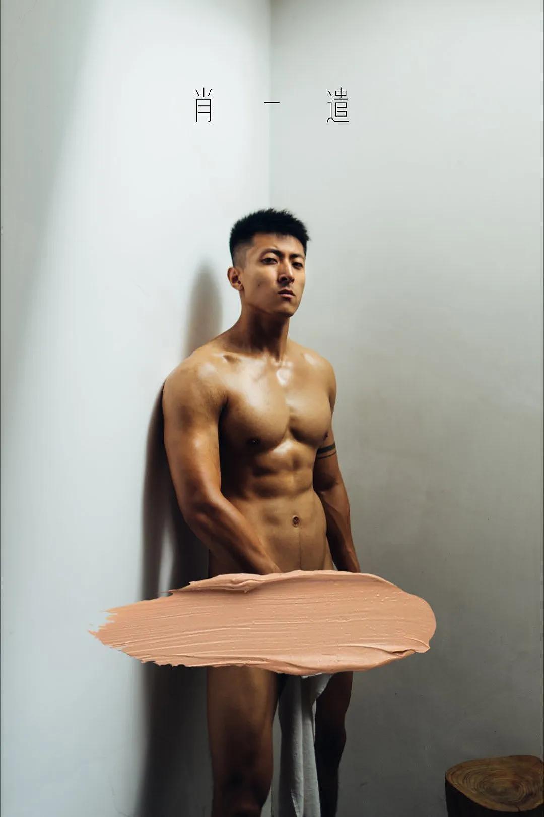 【帅哥】长相俊朗的健身肌肉男写真，宽肩细腰还挺有军人气质（组图） - 20