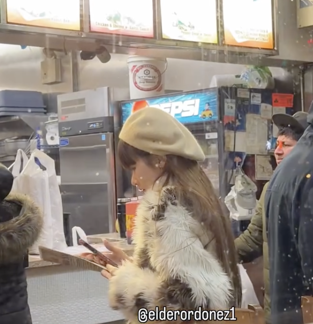 吃霸王餐华裔“名媛“再被挖各种黑料，疯狂骚扰邻居，还自称被杀手跟踪，网友：精神怕是有问题...（组图） - 17