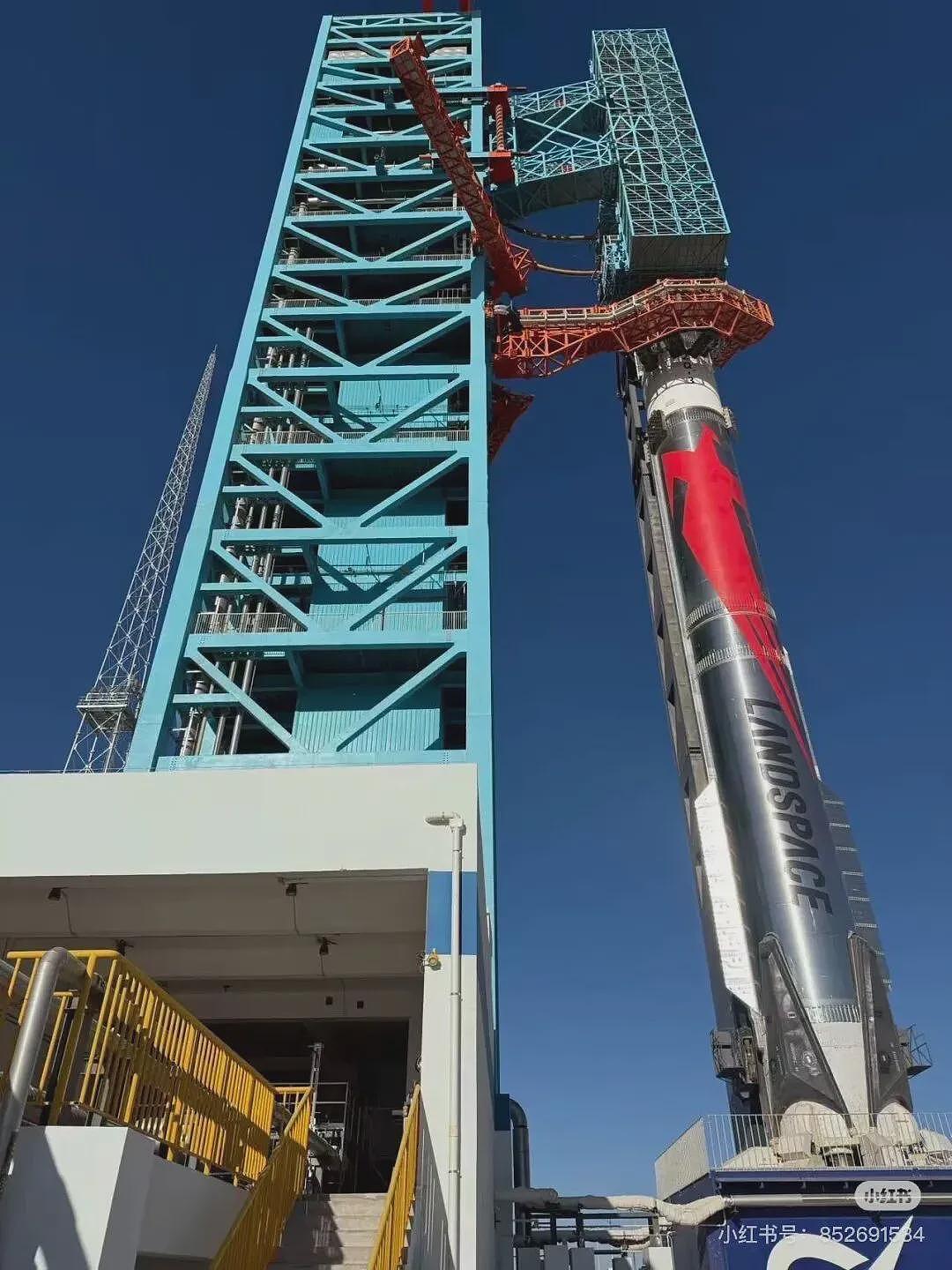 摸着马斯克过河?中国版“猎鹰九号”首飞成功,回收还差一点点(组图) - 12