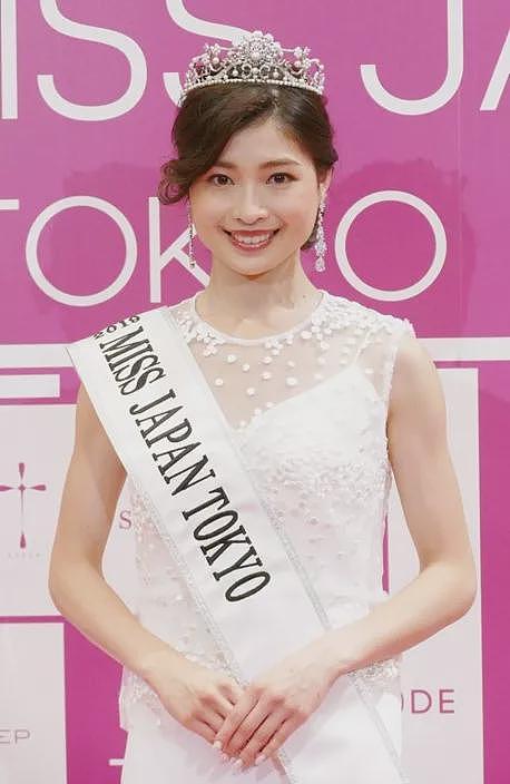 土屋太凤姐姐凭一张照片火爆全网！出道多年却一直被吐槽蹭明星妹妹流量（组图） - 9