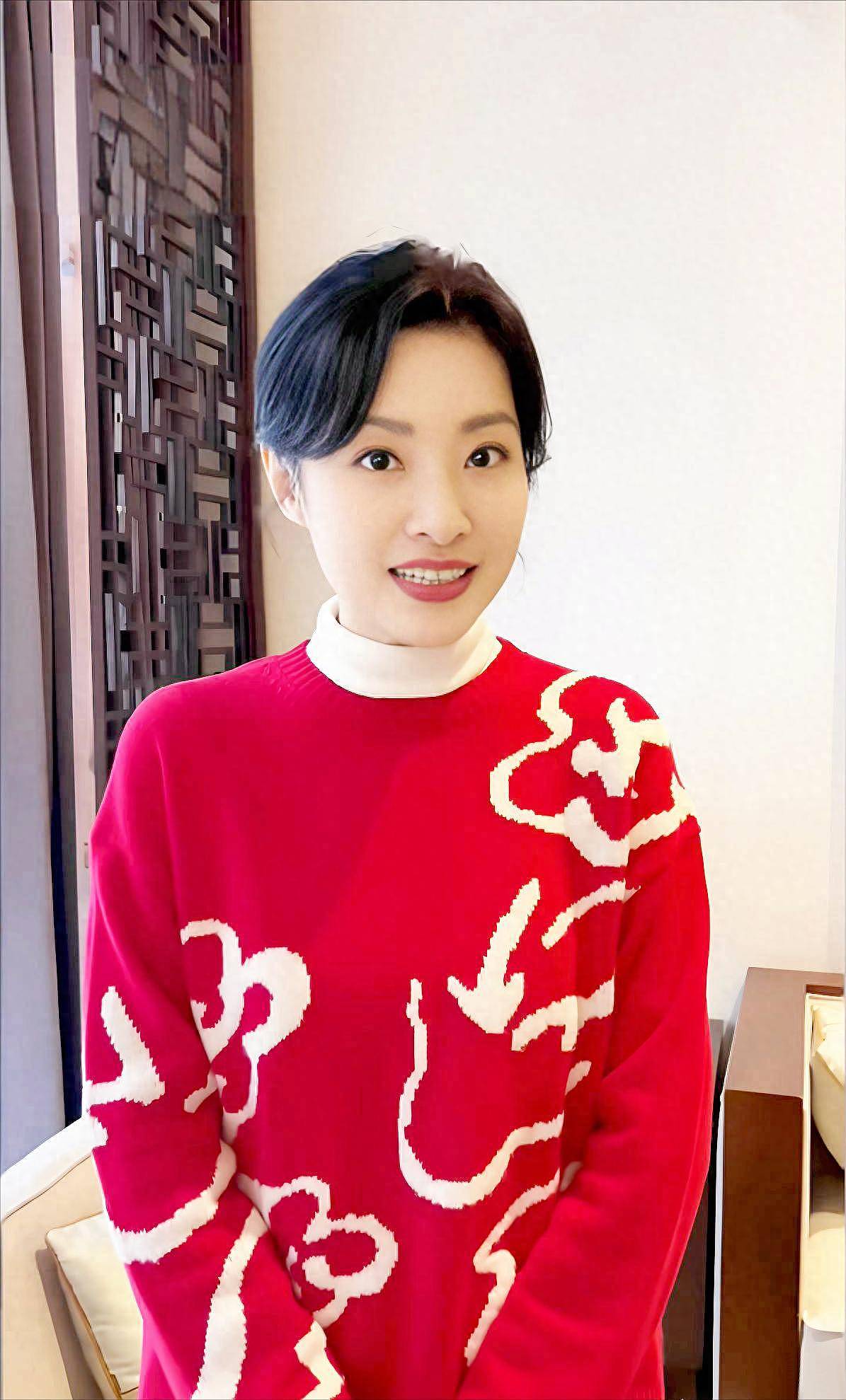 周涛离开央视9年！父亲离世，她拒绝挣大钱（组图） - 1