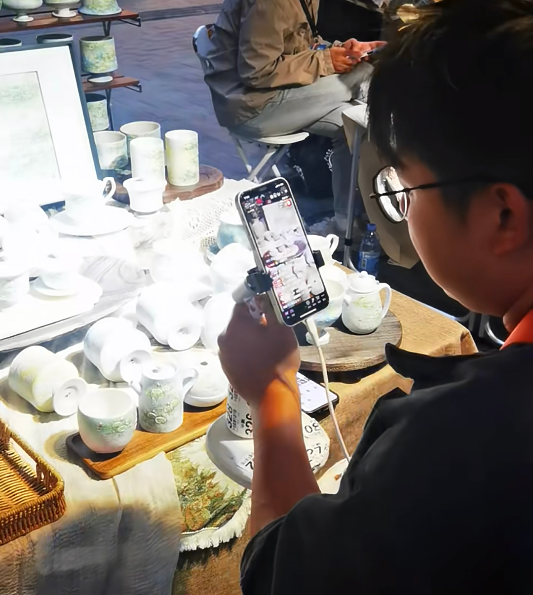 景德镇，挤满暴富失败的年轻人（组图） - 22