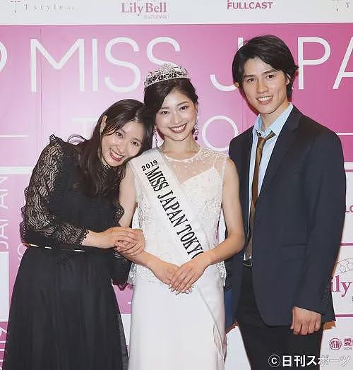 土屋太凤姐姐凭一张照片火爆全网！出道多年却一直被吐槽蹭明星妹妹流量（组图） - 16