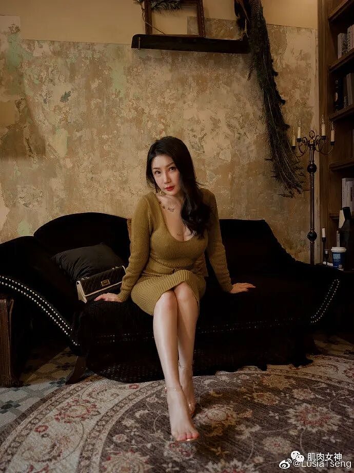 【美女】90后“多肉”健身女孩晒照，这样的尤物身材你给多少分（组图） - 35