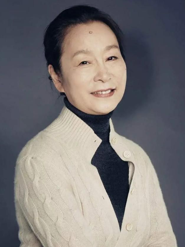 抹黑前夫，“霸凌”周迅，狂妄自大的奚美娟，现在为无知付出代价（组图） - 8