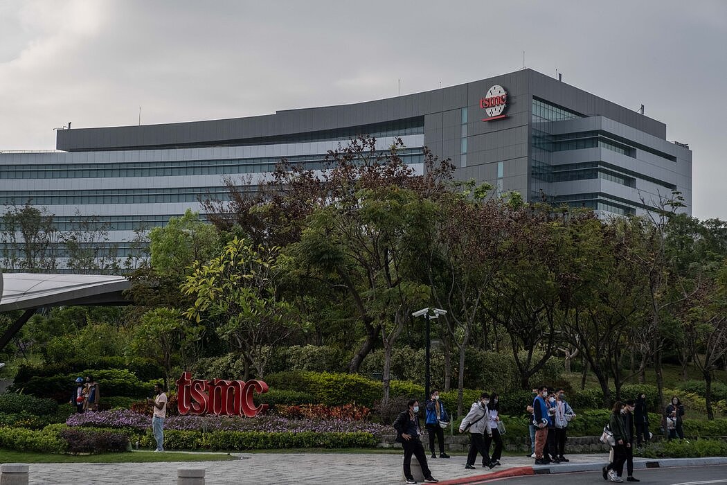 国民党主席郑丽文：从台独青年到亲中政治领袖（组图） - 4