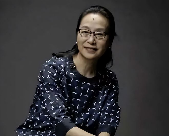 抹黑前夫，“霸凌”周迅，狂妄自大的奚美娟，现在为无知付出代价（组图） - 17