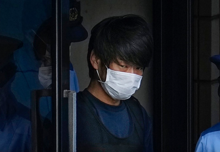 安倍遇刺案：枪手山上彻也亲述攻击安倍原因，他对统一教会影响力大（组图） - 2