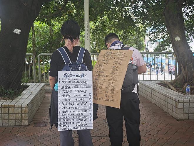 大火后的香港宏福苑：伤痛、自救与互助（组图） - 15