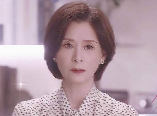 香港知名女星新剧霸气登场，多次和小鲜肉传绯闻（组图） - 4