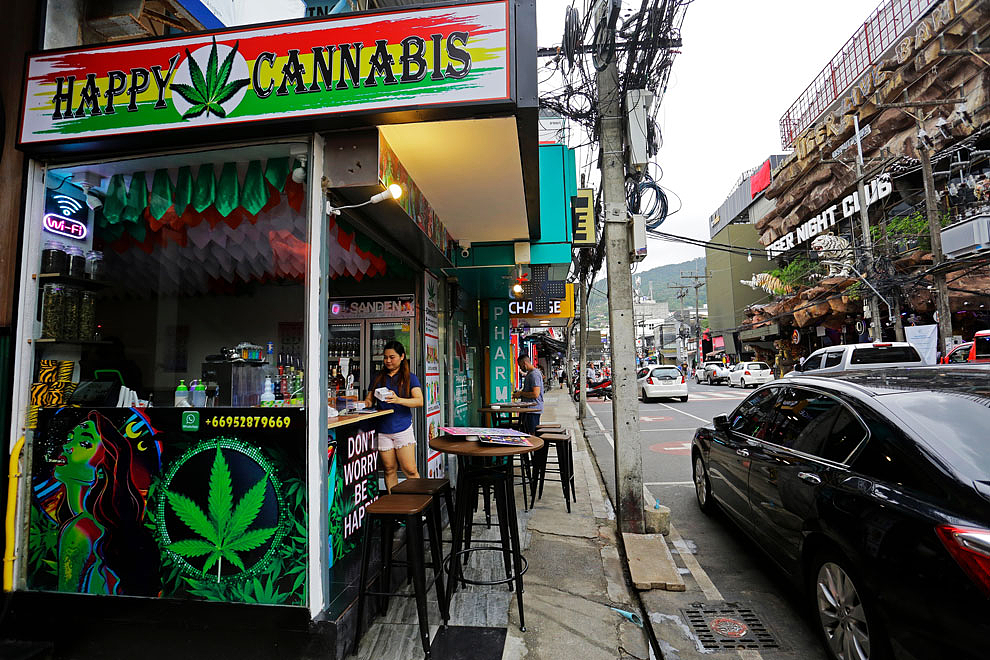 亚洲第一个大麻合法化的国家，现在后悔了（组图） - 10