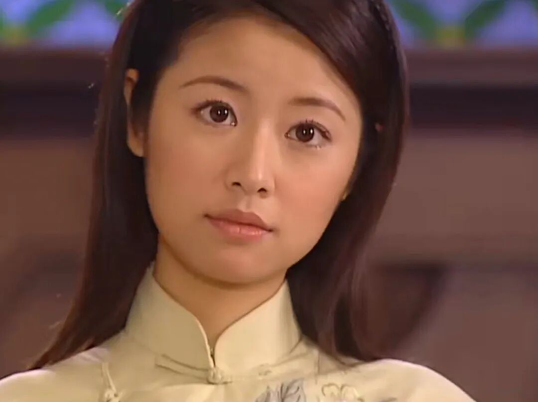 被骂滚出内娱后，她彻底放飞了！10年挚友变挚爱，如今49岁上离婚综艺：嘲笑我，你也配？（组图） - 13