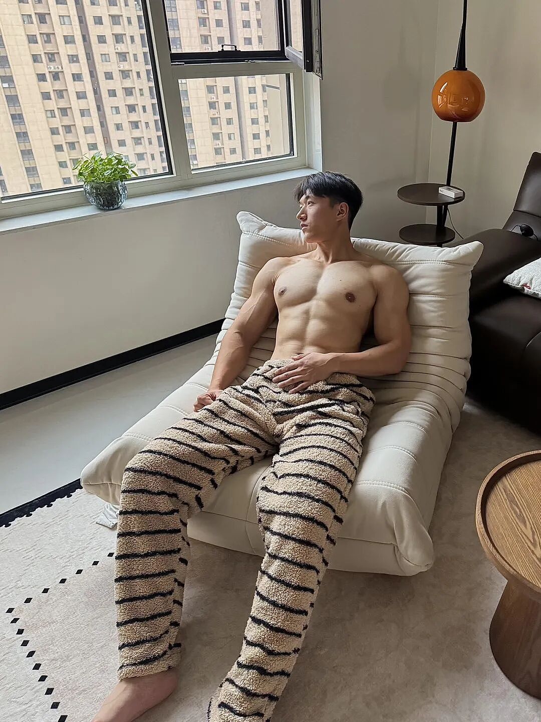 【帅哥】健身榜样：河北肌肉帅哥，胸肌和腹肌太亮眼了（组图） - 6
