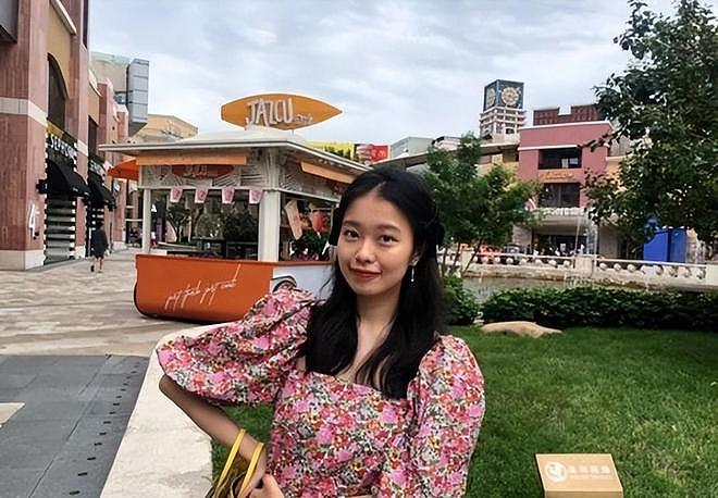 7年前诬告朱军“性骚扰”,让他身败名裂的弦子,如今怎样了(组图) - 27