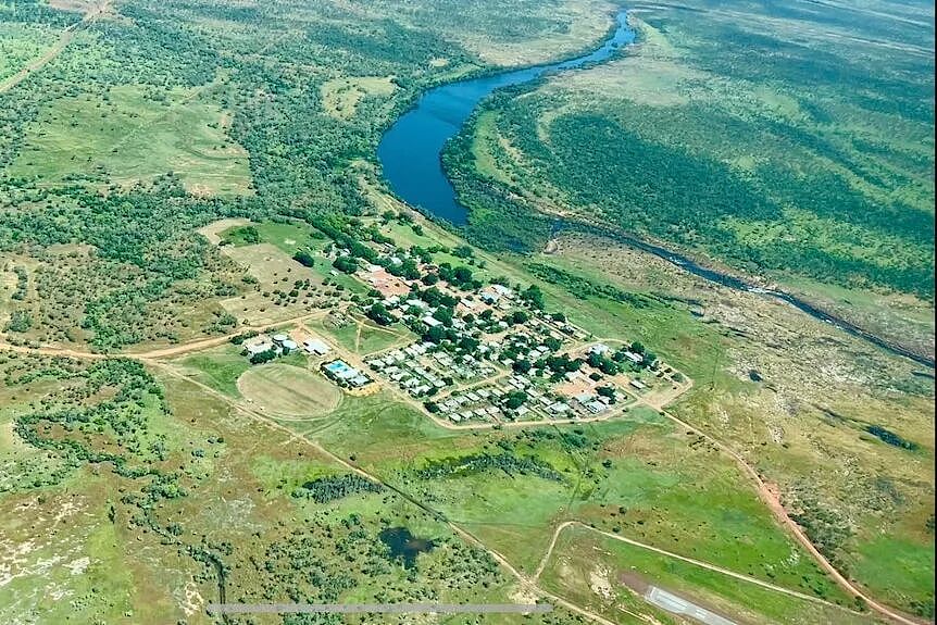 6个中国人闯入西澳原住民社区！坐小船入境，当地居民恐慌报警：一眼看出不对劲...（组图） - 4
