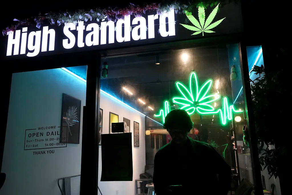 亚洲第一个大麻合法化的国家，现在后悔了（组图） - 8