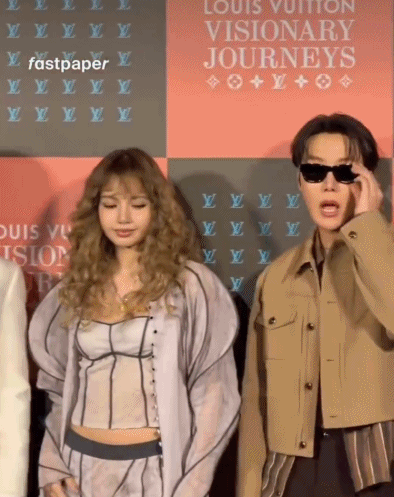 全智贤出席LV风光不再，商业价值下滑待遇变差，强撑气场冷到搓手（组图） - 11