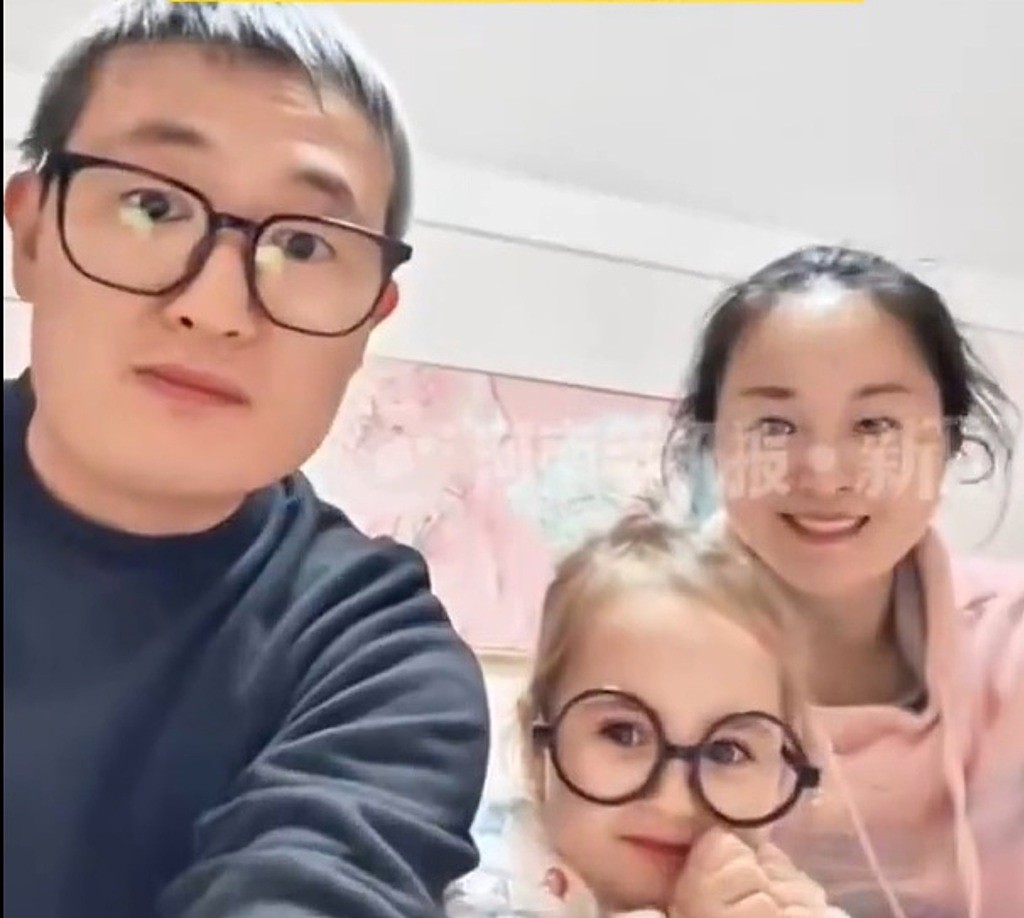 大陆一对夫妻，生出金发碧眼的混血儿（组图） - 2