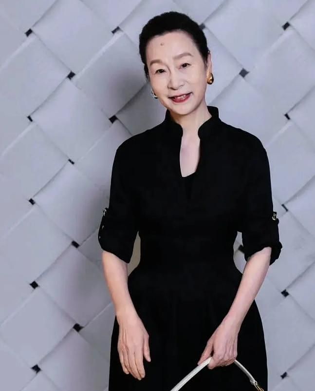 抹黑前夫，“霸凌”周迅，狂妄自大的奚美娟，现在为无知付出代价（组图） - 7