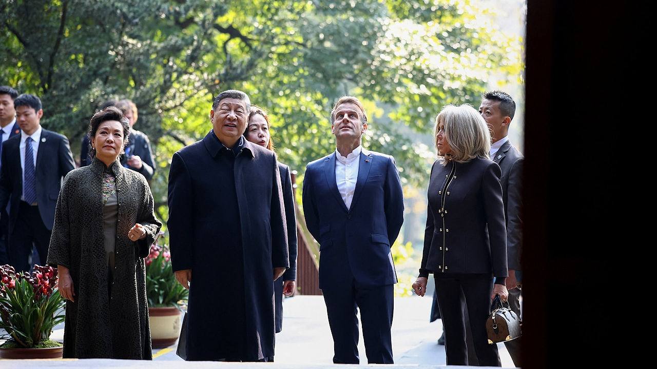 习近平与马克龙于都江堰非正式会晤,品茗共进午餐(组图) - 1