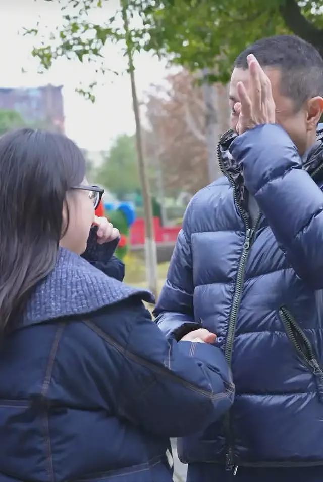 李亚鹏四女儿身份曝光，32岁985毕业在四川工作，高位截肢开改装车（组图） - 19