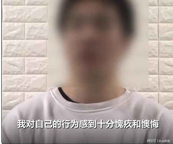 “狗与外卖员勿进厨房”！汕头一汉堡店门口悬挂招牌引爆热议，店员被拘（组图） - 3