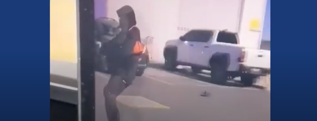 悉尼商场惊爆枪击案！子弹飞进健身房及政府办事大厅！民众四处躲避（组图） - 5