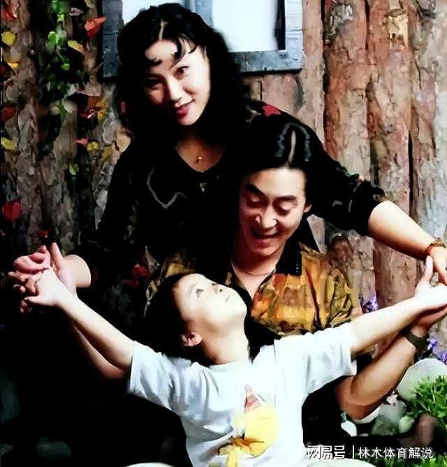 六小龄童妻子竟是她!结婚36年一直很低调,女儿颜值不输关晓彤(组图) - 3