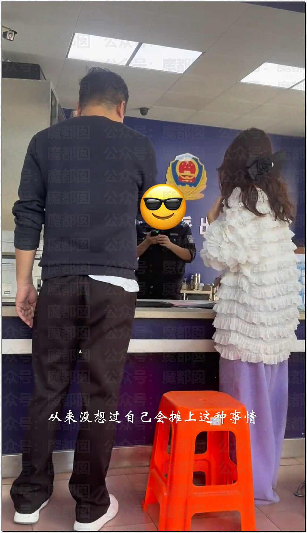 孱弱无力？身高1米8女记者骑新国标电动车出地库全靠大长腿脚蹬（组图） - 18