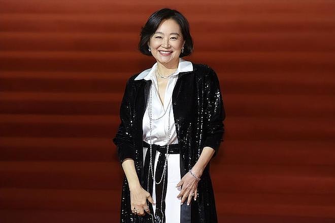 林青霞11亿豪宅遭蟑螂入侵,她亲手处理却杀不完,被吓到崩溃手抖(组图) - 7