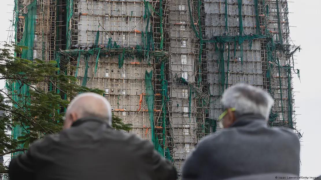 全港拆除建筑防护网！港府警告：以灾乱港虽远必诛（组图） - 3