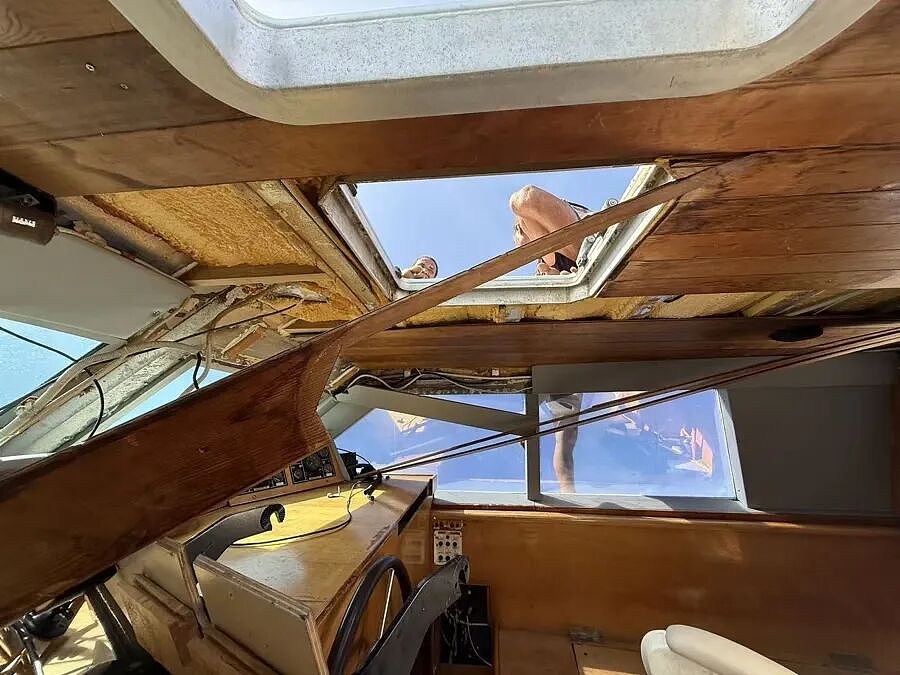 中国航海家翟墨突遭抢劫！船只损毁严重，已完全丧失航行能力，10月刚从上海出发（视频/组图） - 3