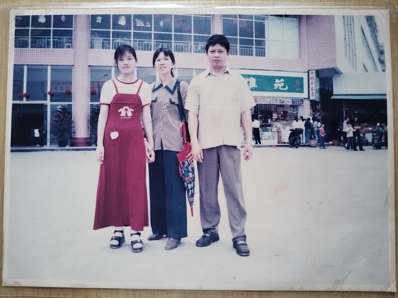 女诗人邬霞：没钱快把我逼疯了（组图） - 10